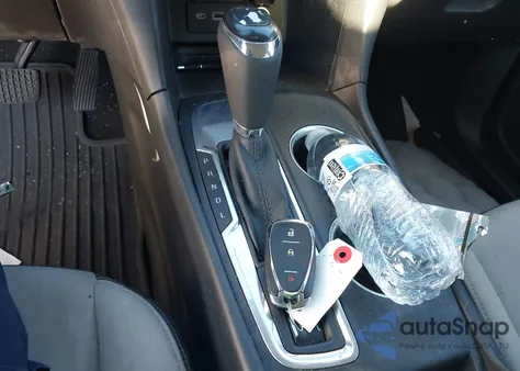 2019 Chevrolet Equinox Ls z USA, uszkodzony, nr VIN 3GNAXHEV9KS681359